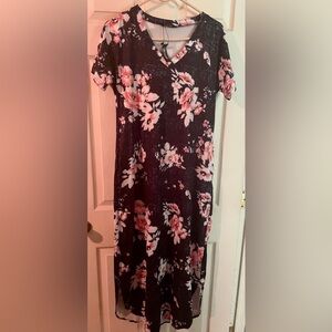 Floral Maxi Dress With Pockets NWT Medium